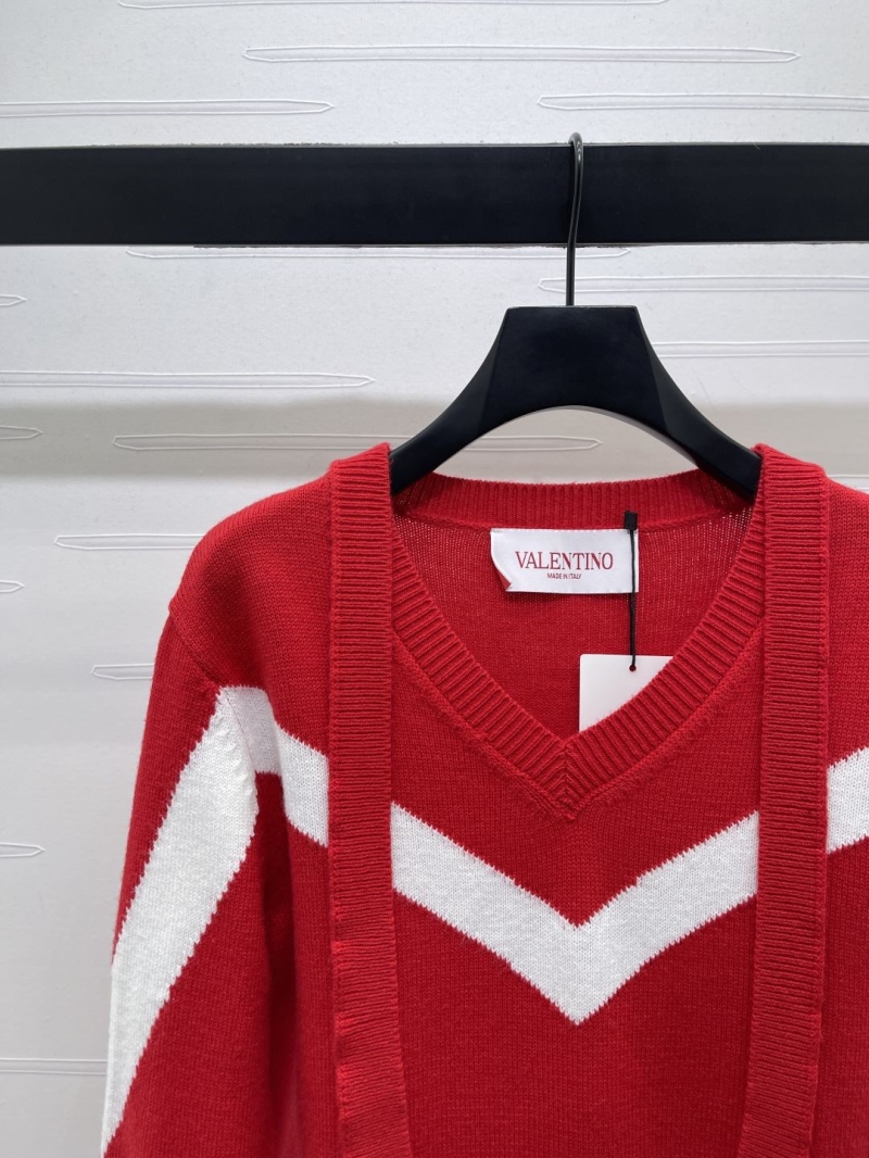 Va1e*ntin0 sweater